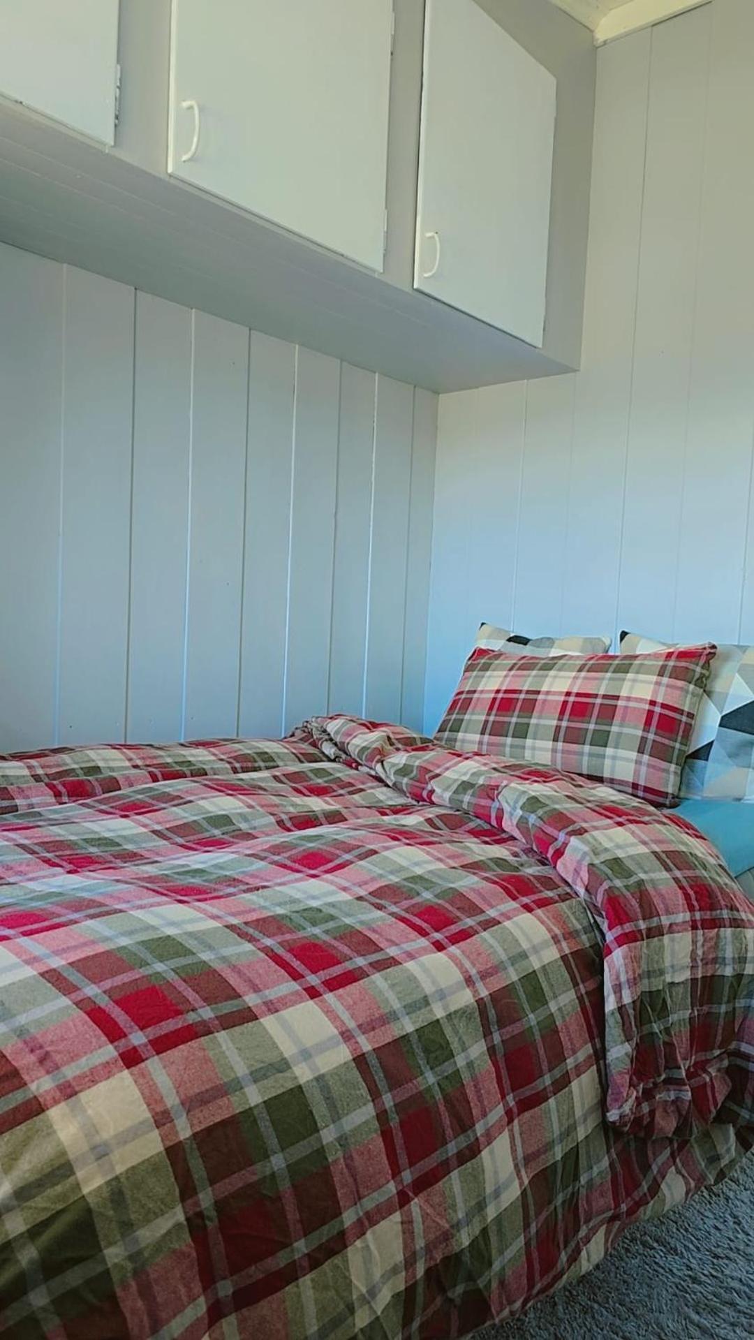 Room In Handsome Haven House Gjøvik Eksteriør bilde